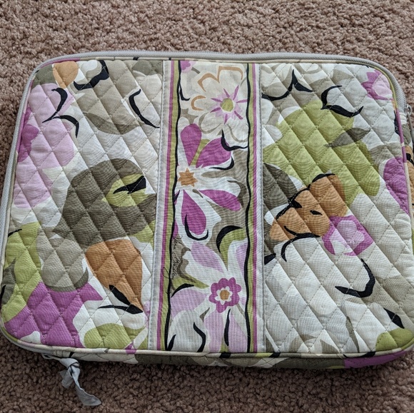 vera Bradley laptop case - Picture 1 of 2